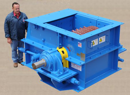 Blue roll crusher for reducing the size of materials - Williams Patent Crusher